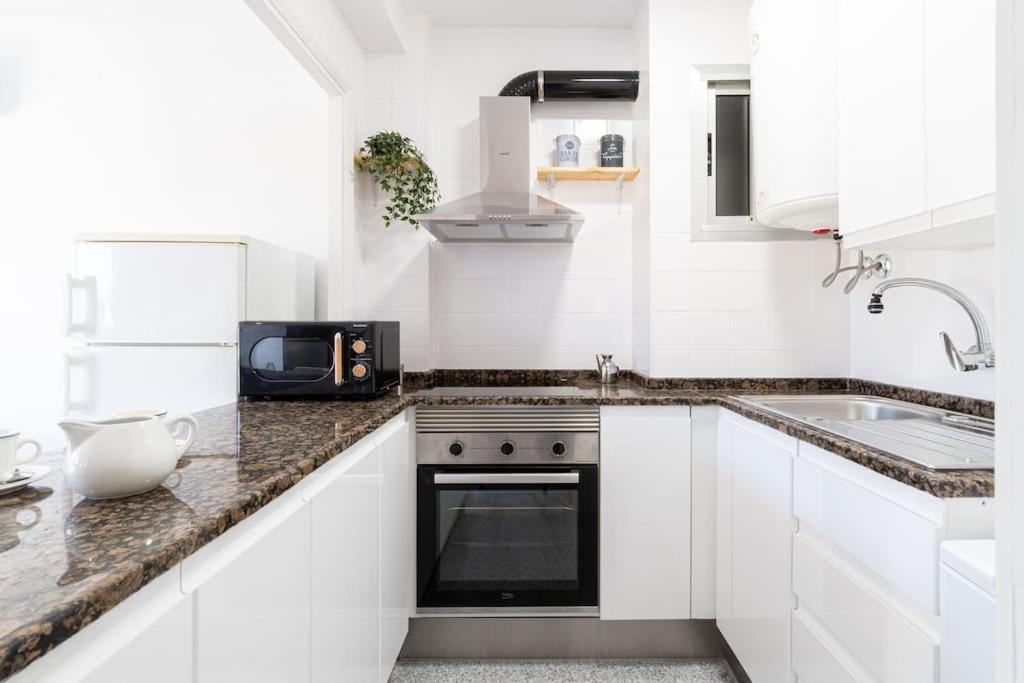 Privilegiado-Tarragona-50Mplaya-Wifi-Pool-Relax8 Exteriör bild